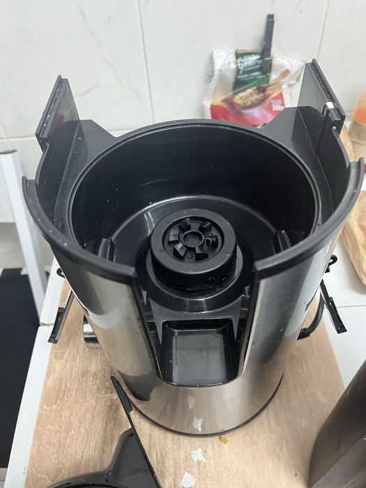 Centrifugadora de sumos Beken como nova