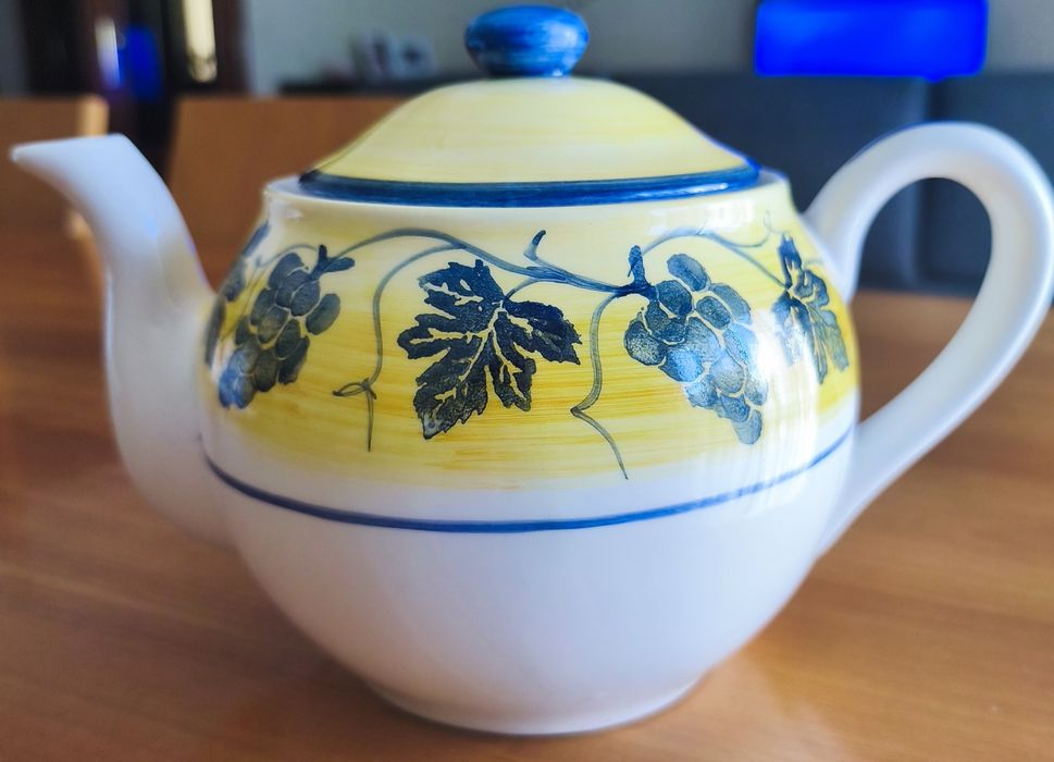 Bule em porcelana para chá