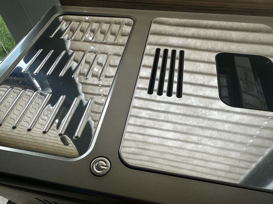 Delonghi PrimaDonna Elite 650.55 WiFi