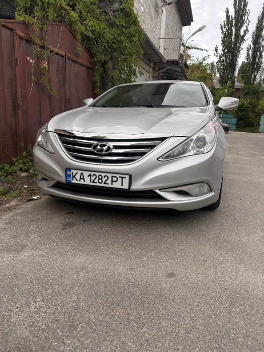 Продам sonata yf lpi 2013