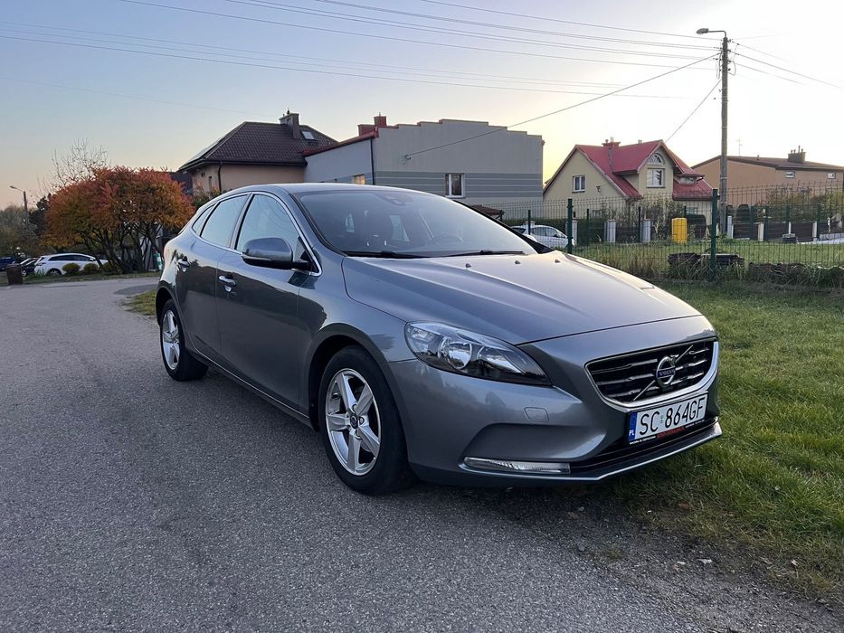 Volvo V40