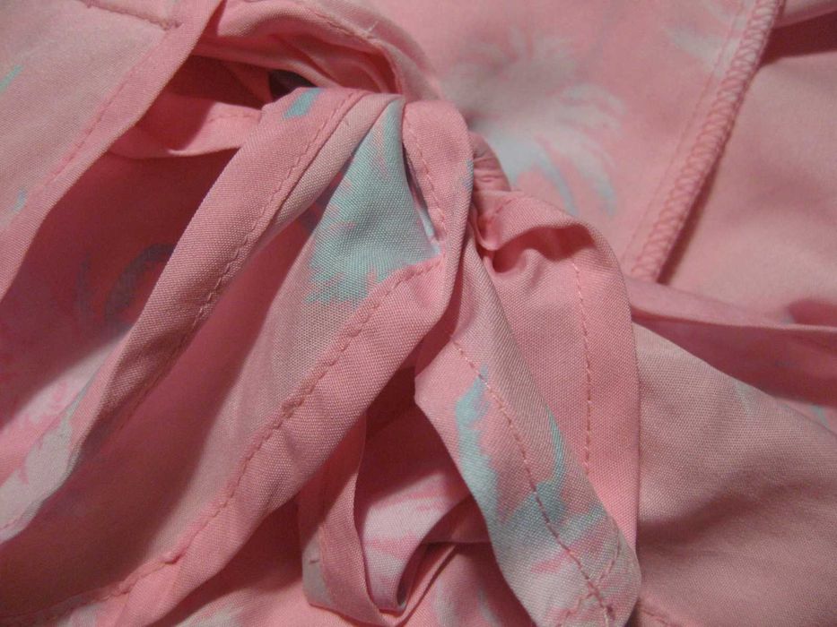 Рожеві короткі шорти ромпер комбінезон L з відкритою спиною на резинці