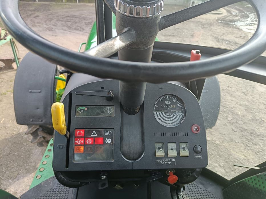 Ciągnik John deere 3140