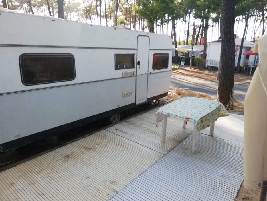 Caravana para colocar em terreno.