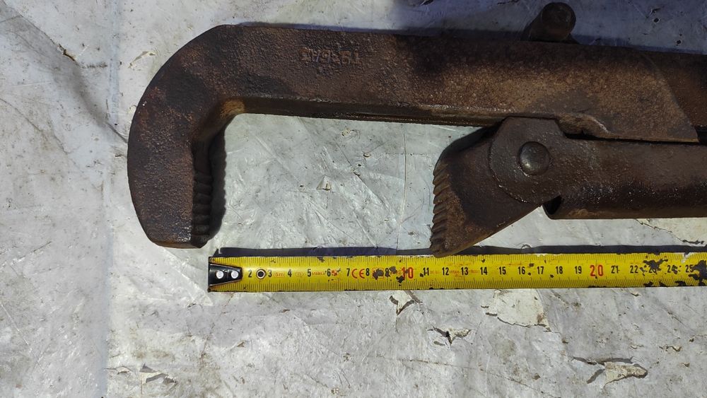 ключ разводной трубный