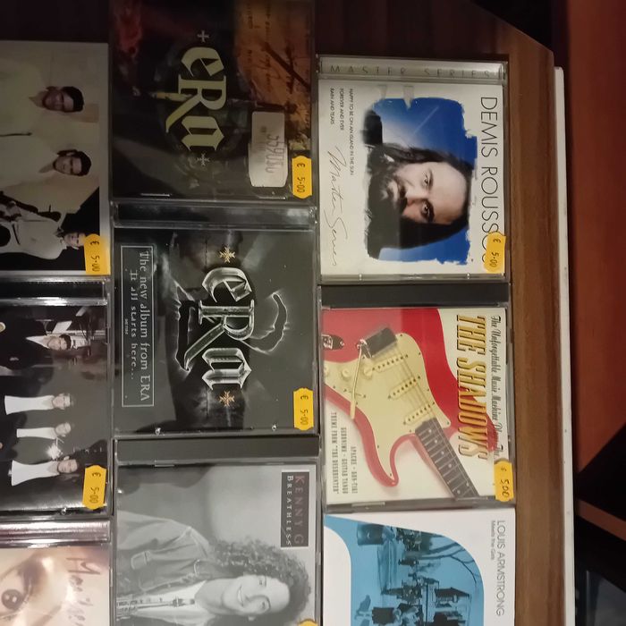 Música em Cd Artistas Internacionais Vozes do Século XX.