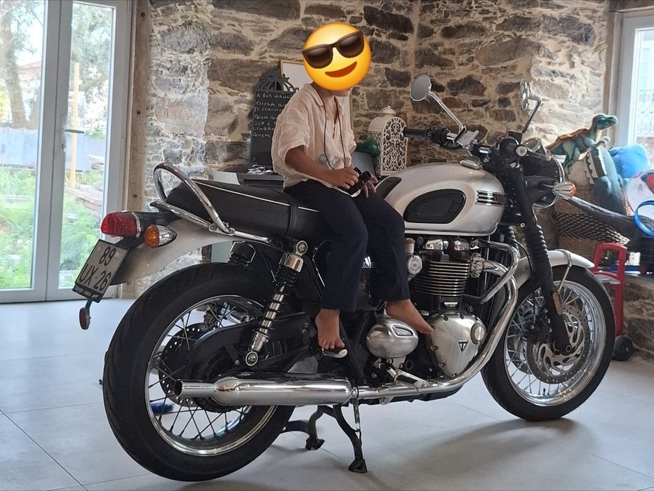 Triumph Bonneville T120 - 1200
