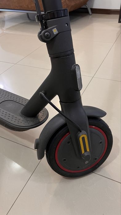 Електросамокат Xiaomi Mi Electric Scooter Pro 2 (чудовий стан)