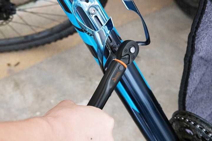 Klucz dynamometryczny 1/4 2–24nm rowerowy z certyfikatem kalibracji