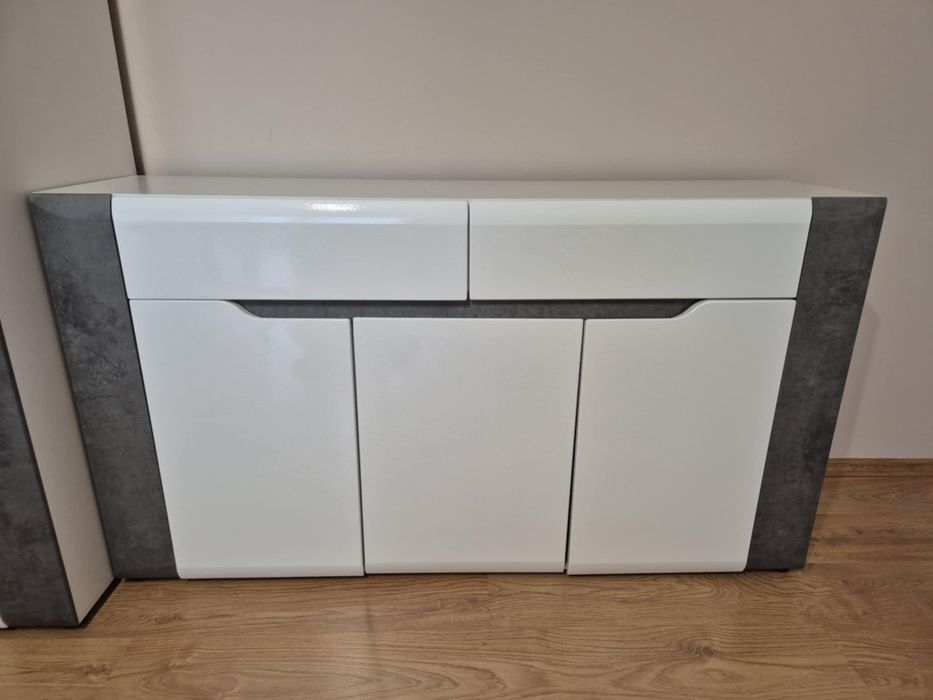 Sprzedam szafę, komodę i stół