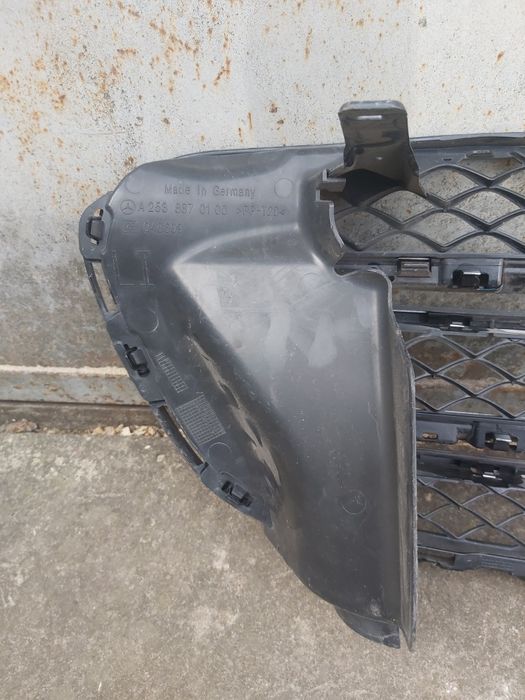 Мерседес решітка