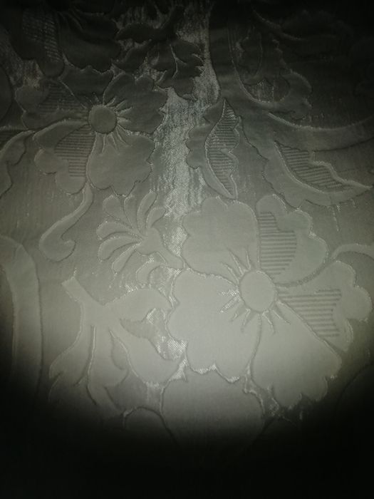 Colcha trabalhada branca