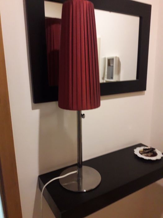 Red Lamp442111883373465602