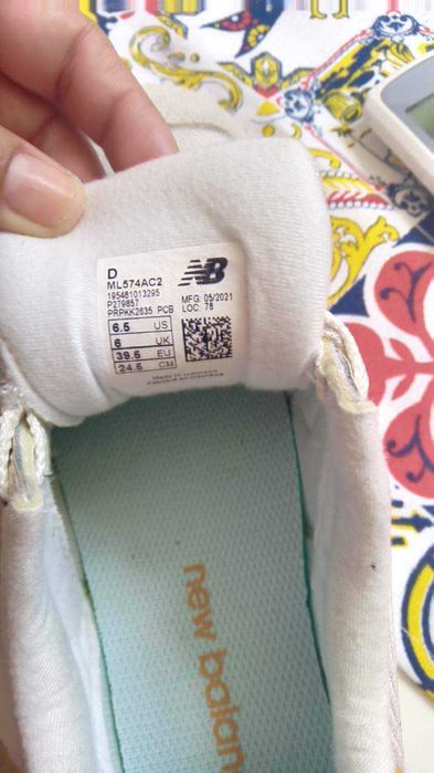 Ténis New Balance.  Modelo 574