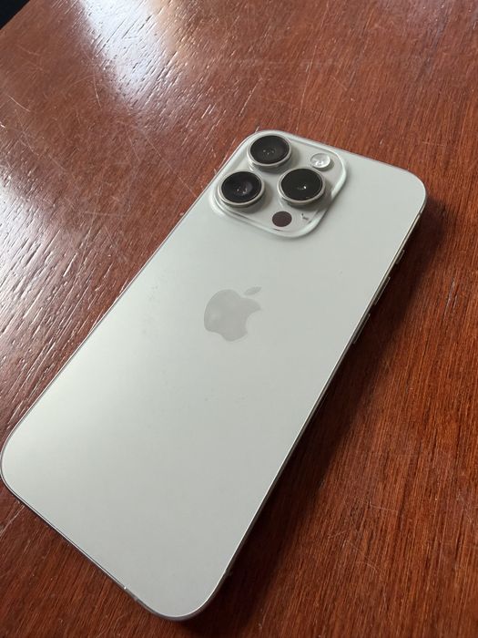Apple iphone 15 pro