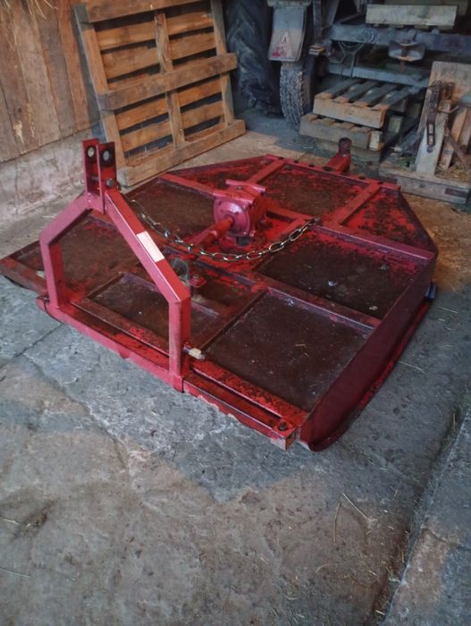 Kosiarka sadownicza rozdrabniacz tłuka