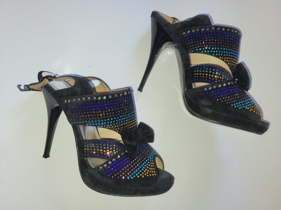 Нові босоніжки,  39розмір