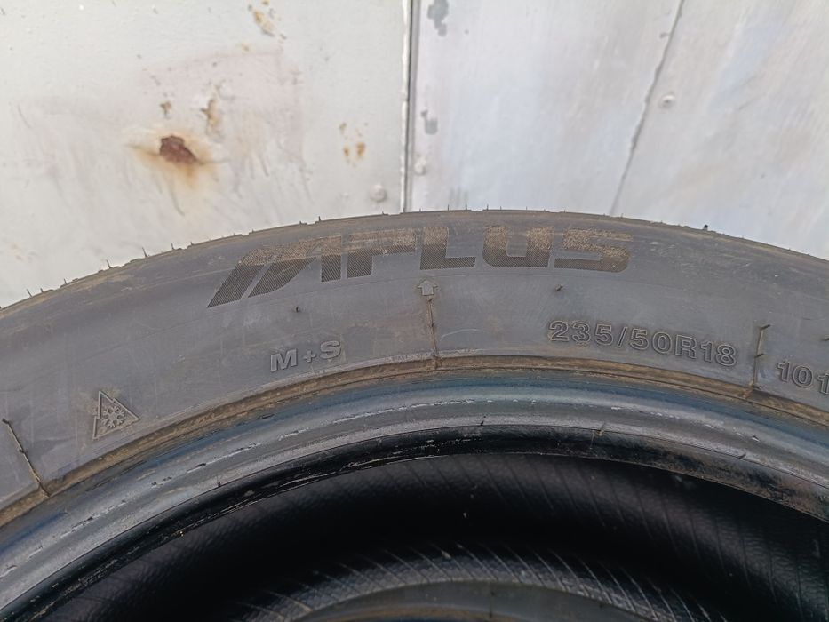 Komplet opon zimowych 235/50/18 rok23