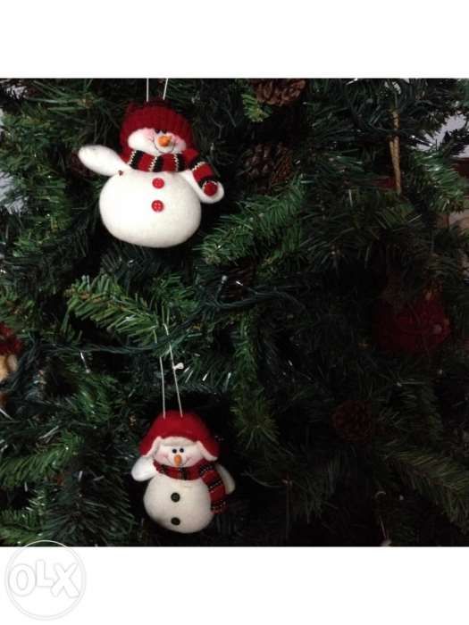 Arvore de Natal com bonecos de neve