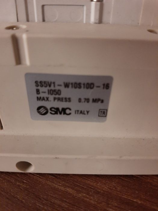 Zawór SMC SV1A00-5FUD