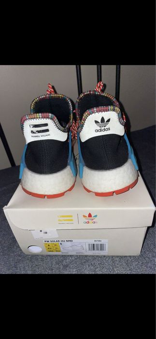 Ténis Pharrel Williams SOLAR HU NMD