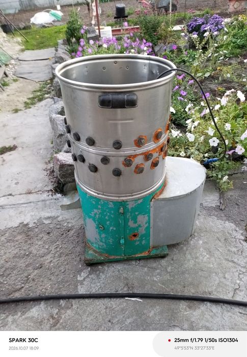 Перомашина б.у.для курей