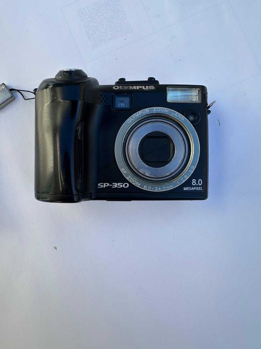 Câmara Digital Olympus SP-350 8MP com Zoom Óptico – Funcional
