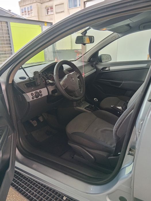 Opel astra h 2005