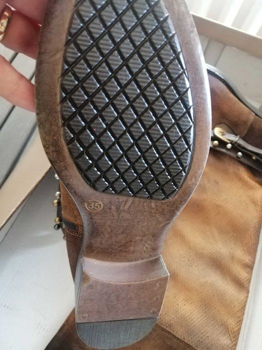 Botas Pele-Por estrear