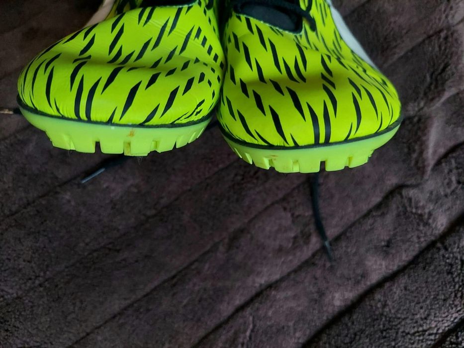 Шиповки фірми Puma Evospeed Sprint 7 оригінал

Розмір по бірці:

UK 1