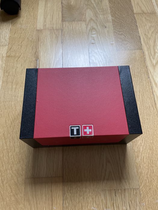 Caixa relógio Tissot nova