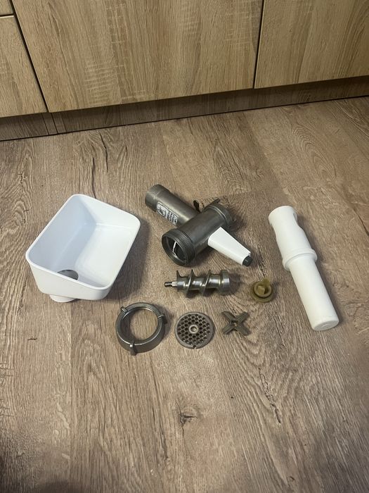 Насадка мʼясорубка для кухоного комбайну Bosch MUM 5,MUM 4