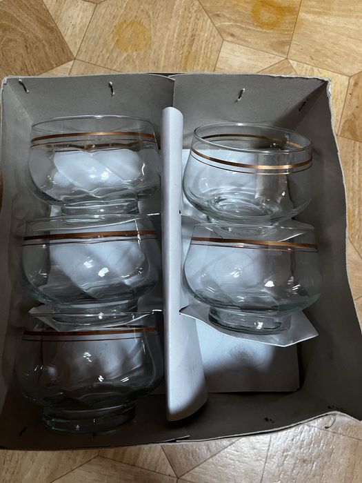 Pucharki   nowe   stan    idealny 5 sztuk