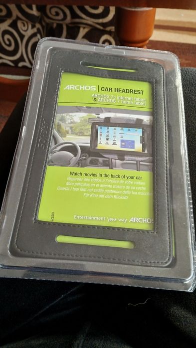 Uchwyt na tablet do s amochodu nowy