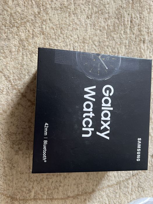 Samsung Galaxy Watch 42mm + 4 ремінці (Повний комплект)