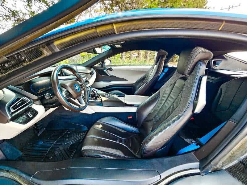 2016  BMW i8 AWD
