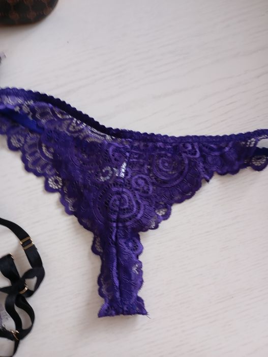 Komplet zestaw pas do pończoch+ majtki nowe