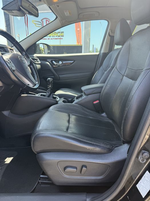 Nissan Qashqai Tekna Pele