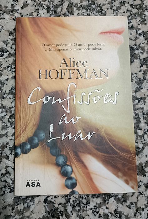 Livro Confissões ao Luar