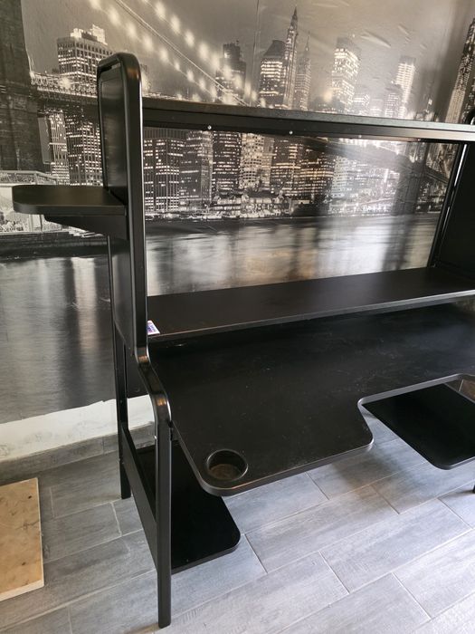 Secretária IKEA FREDDE Gaming/Computador Preta