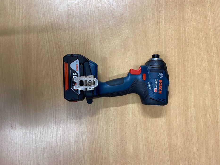 Zakrętarka udarowa Bosch Profesjonal GDR 18V-210 C + aku 18V 4.0Ah