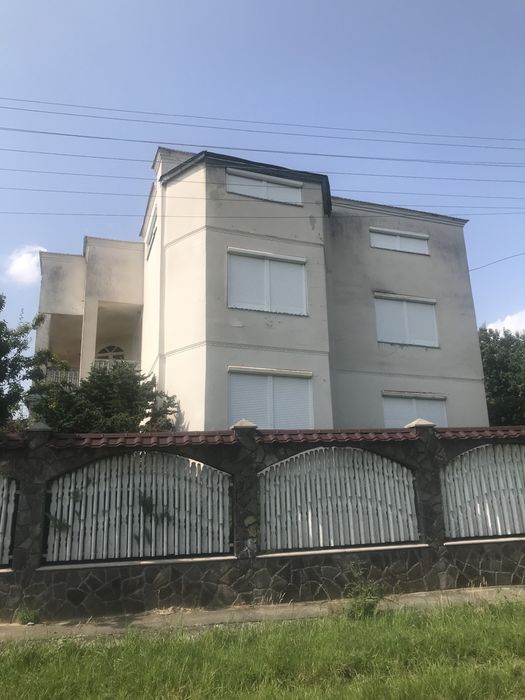 Будинок продажа в затишному місці