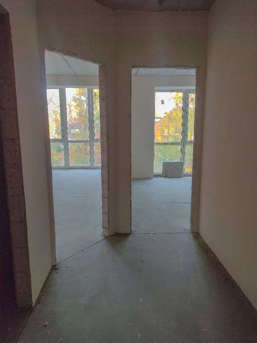 39,3м.кв. Квартира+ лоджия з розвинутою інфраструктурою.