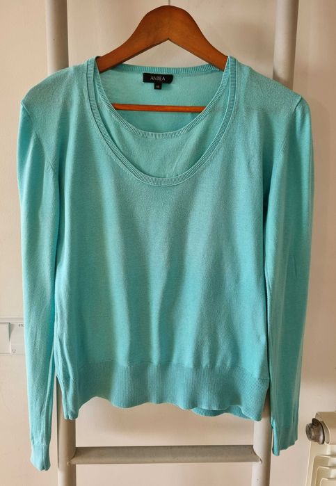 Camisola azul turquesa da marca Antea do El Corte Inglés