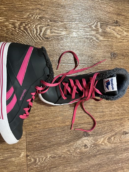 Новенькі кросівки ботінки хайтопи Reebok розмір 36
