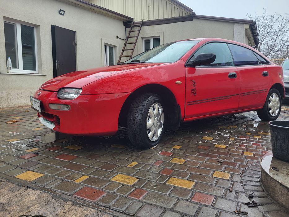 Продам по запчастям мазда 323