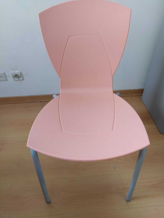 Cadeiras FAMO em ótimo estado