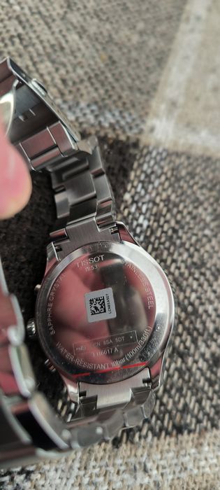Tissot(near mint)+3 годинники у подарунок(2 near mint+1 good)