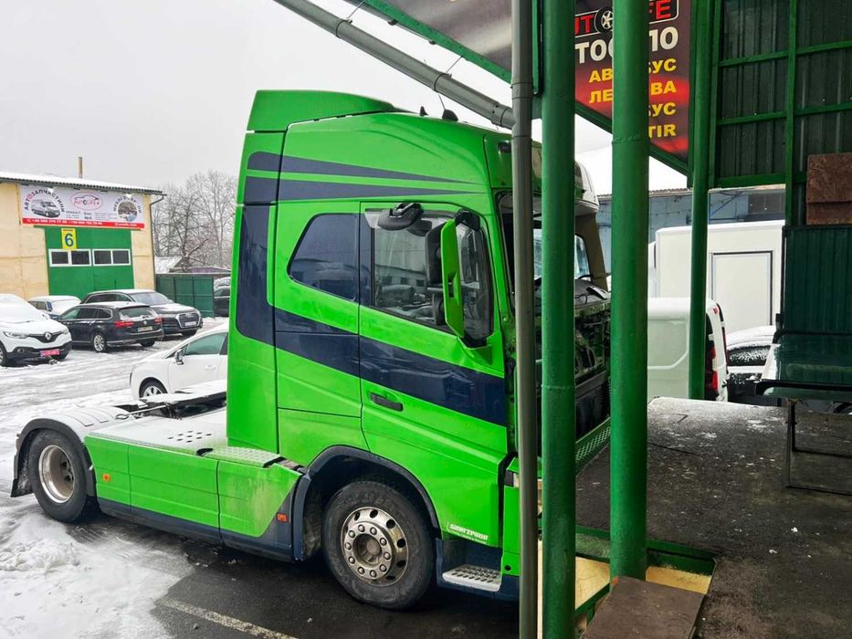 Лобове скло на вантажні авто / Лобовое стекло / Автоскло / Луцьк