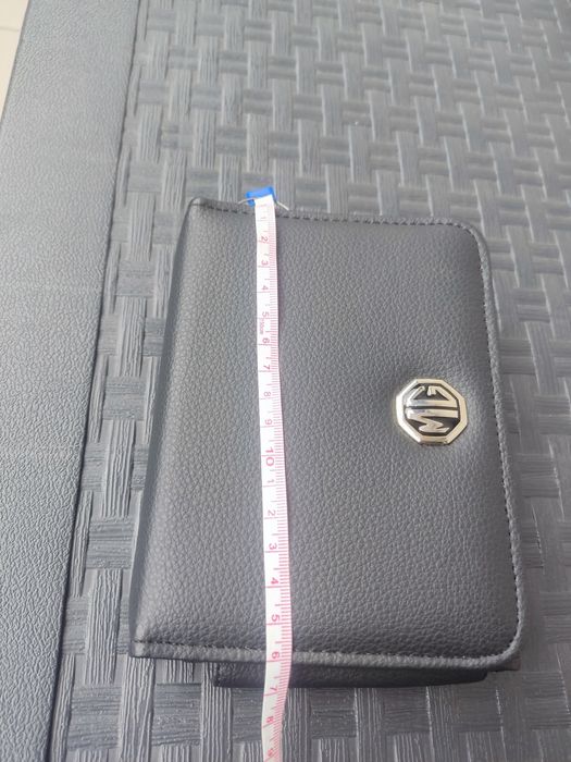 Książka serwisowa , etui